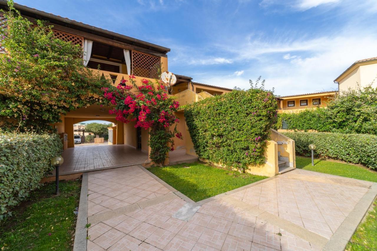 La Casa Di Arly Apartman Olbia Kültér fotó